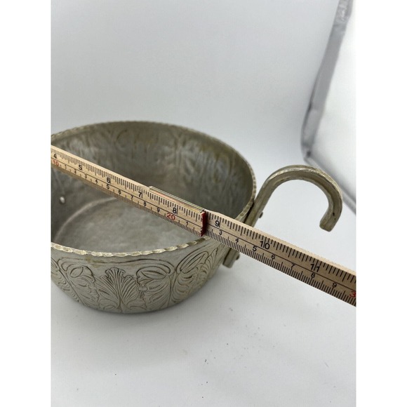 Vintage Trade Continental Hand Wrought Silver Sawtooth Edge Twin Handled Bowl - Picture 7 of 10